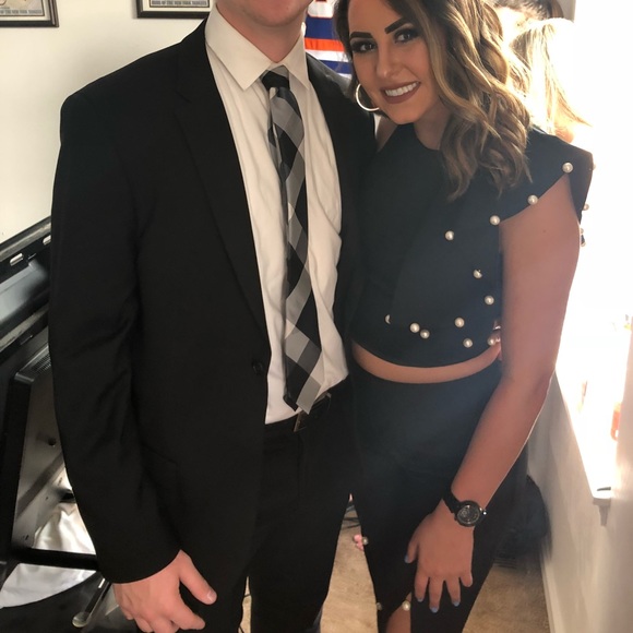 Black two piece - Picture 2 of 5